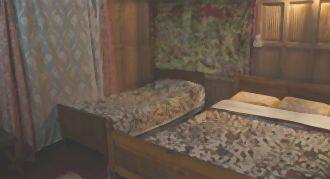 Golden Houseboat - Srinagar, Srinagar 3
